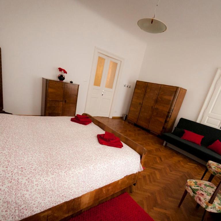Domus Liberta - Art Nouveau Rooms Stazione - Camera Matrimoniale con Bagno Privato - 2