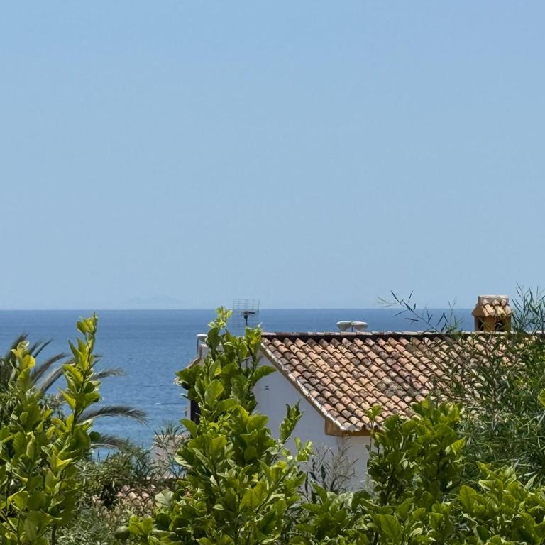 Apartments with tropical garden and sea water pool - Apartment with Sea View - 9