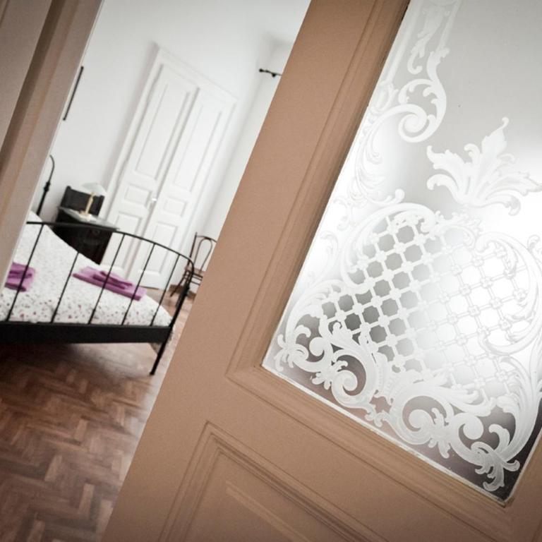 Domus Liberta - Art Nouveau Rooms Stazione - Camera Familiare con Bagno Privato - 26