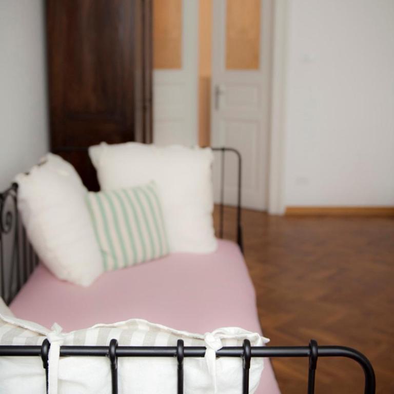 Domus Liberta - Art Nouveau Rooms Stazione - Camera Familiare con Bagno Privato - 30