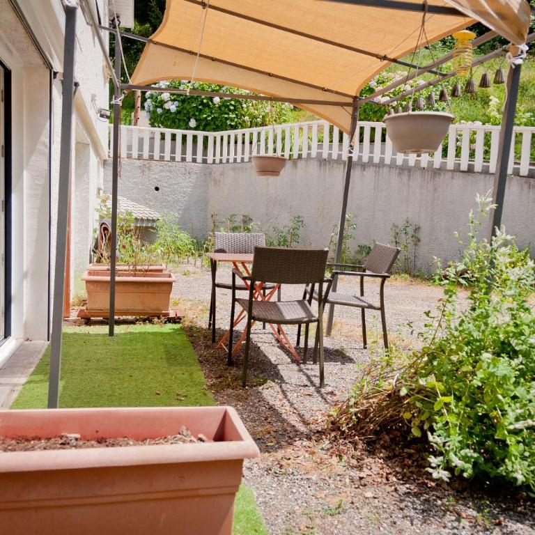 La Songe Ailée - Uriage - Proche Grenoble et Chamrousse - T2 avec terrasse - Jusqu'à 2 personnes - Cure Thermale - Idéal Déplacements professionnels - Appartement 1 Chambre avec Terrasse - 6