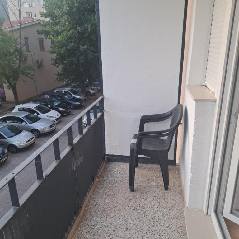 Avenue Flat - Two-Bedroom Apartment - 3