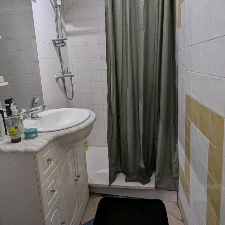 Classic Parisian 2 BR flat in Paris 10 - Appartement 2 Chambres - 9