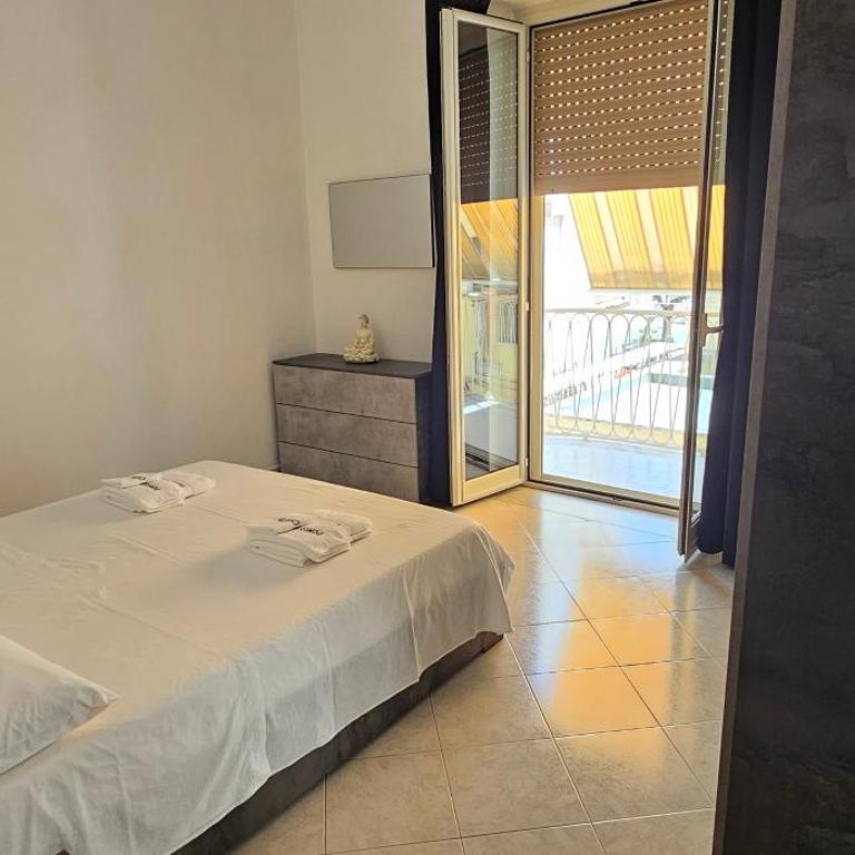 Domus Caieta - One-Bedroom House - 6