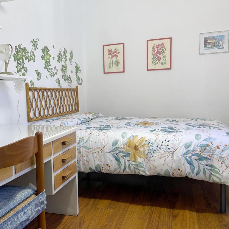 La Loggia near Piazza del Campo - Two-Bedroom Apartment - 17