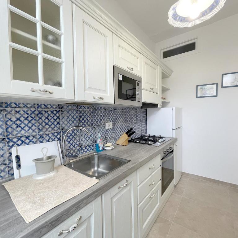 La Loggia near Piazza del Campo - Two-Bedroom Apartment - 22