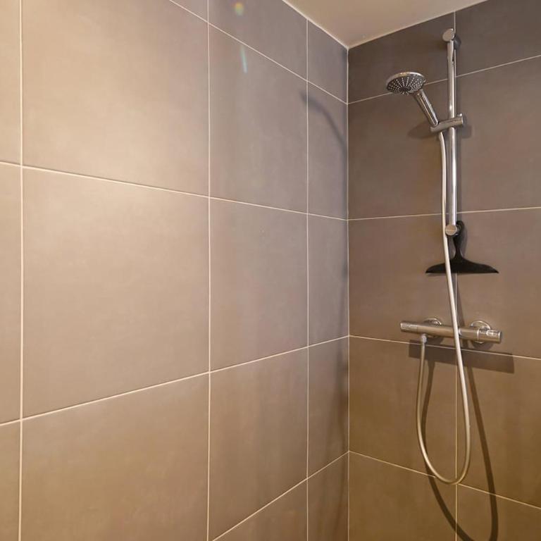 Grand appartement cœur du Marais - dernier étage - Two-Bedroom Apartment - 22