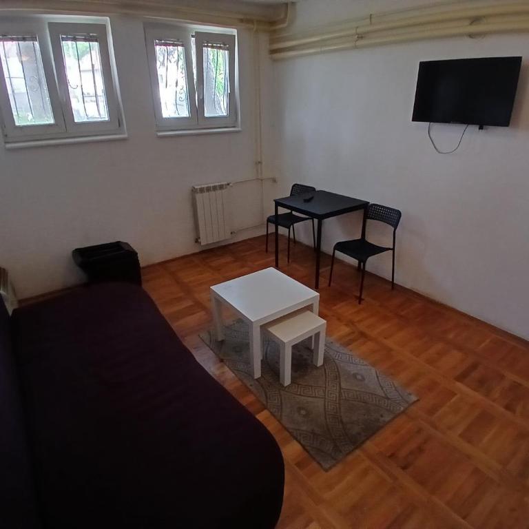 17 Oktobar Rakovica - Apartman sa 1 Spavaćom Sobom - 1