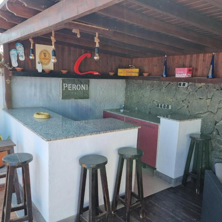 Extremely Private Villa, Heated Pool & Jacuzzi, Pool Wet Bar, Great Views. - Three-Bedroom Villa - 20