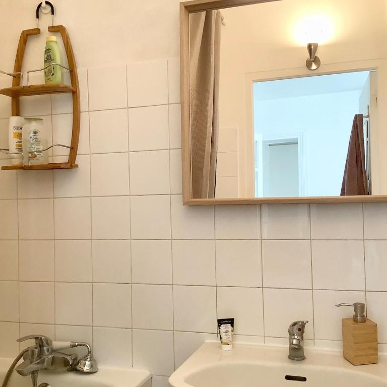 2 rooms, close to Montmartre, light and quiet - Appartement 2 Chambres - 14