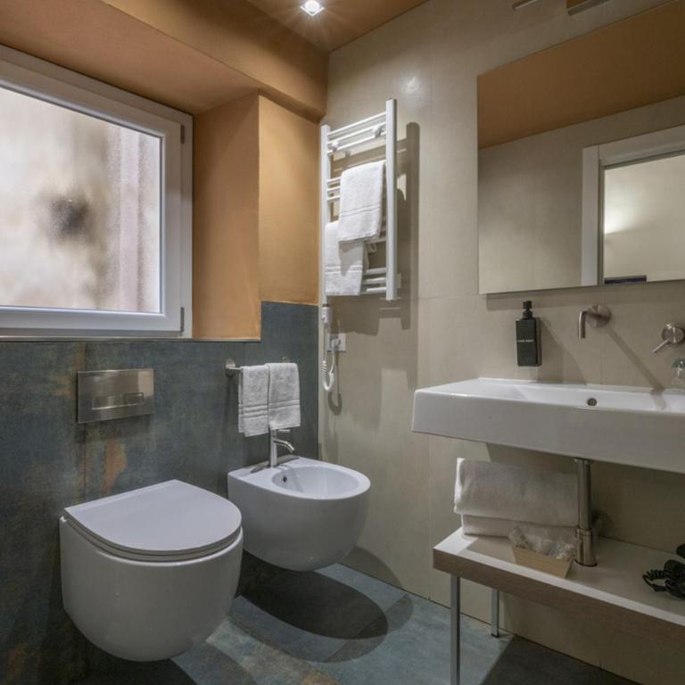 Ballarooms Experience - Camera Matrimoniale con Bagno Privato - 7