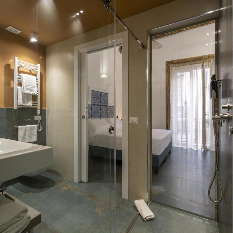 Ballarooms Experience - Camera Matrimoniale Deluxe con Balcone - 4