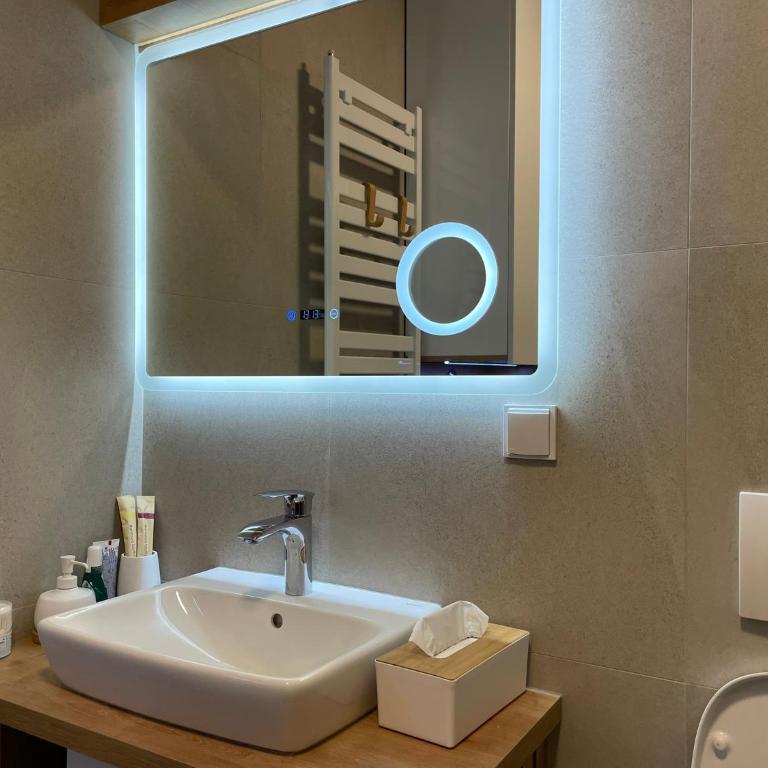 Grey Nest - Luxury Studio Apartment in Planet Residence, Niš - One-Bedroom Apartment - 25