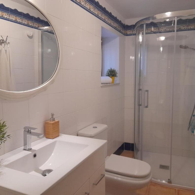 Casa Cotiellu - Five-Bedroom House - 11
