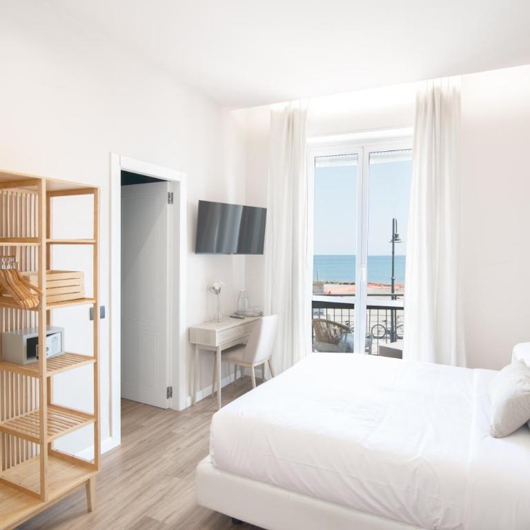 Albium Hotel - Camera Superior Matrimoniale/Doppia con Letti Singoli con Vista Mare - 1