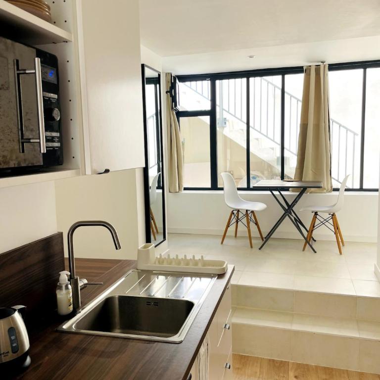 Studio climatisé, traversant avec verrière - Apartment mit 1 Schlafzimmer - 5