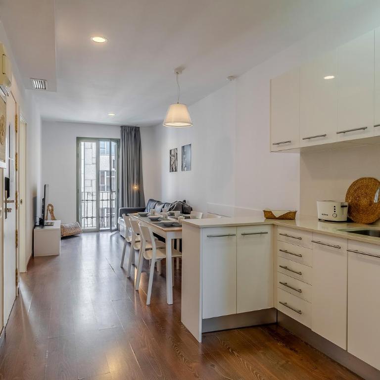 AB Montjuic - Apartamento de 3 dormitorios - 8