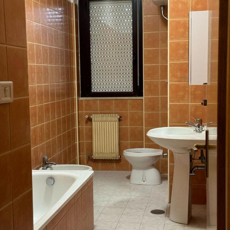RAHIMA GUEST HOUSe 2 - Camera Matrimoniale con Bagno in Comune - 9