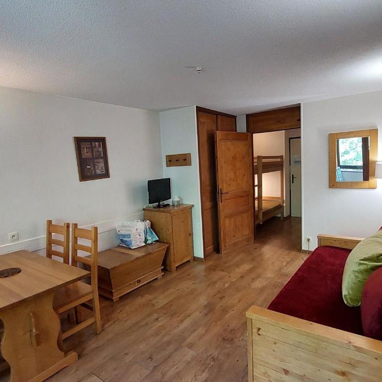 Studio cosy avec balcon ouest, WIFI, parking couvert - FR-1-512-219 - Studio - 1