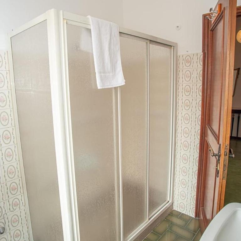 FuoriPorta Affitti Brevi - Giovenale Grande - Appartamento con 2 Camere da Letto - 50