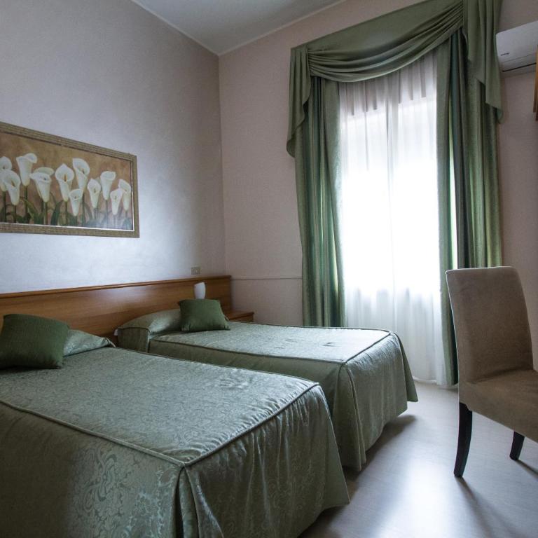 Hotel Adriano - Double Room - 4