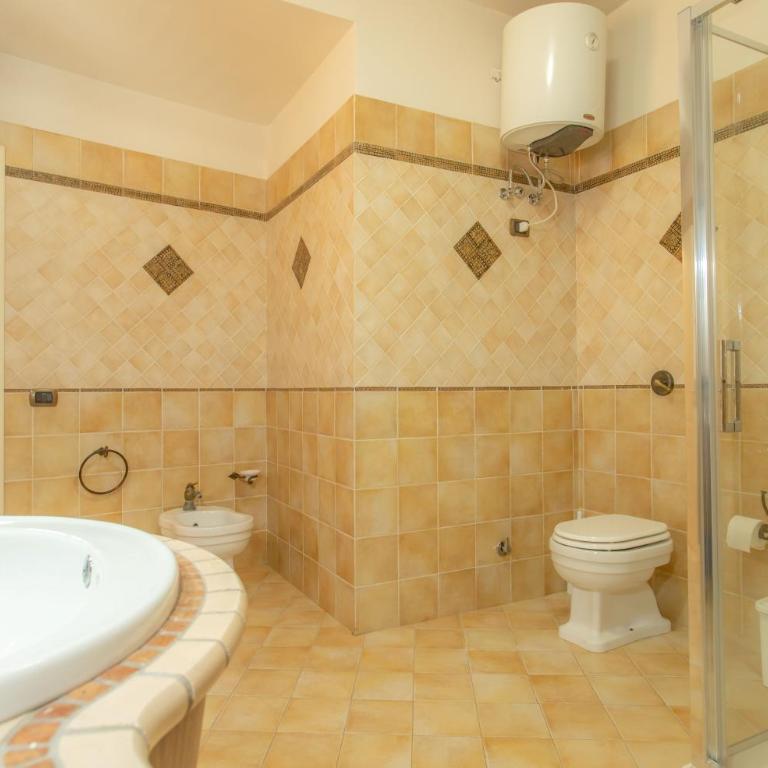 Porto Vecchio Rooms - Camera Matrimoniale con Bagno Privato - 7