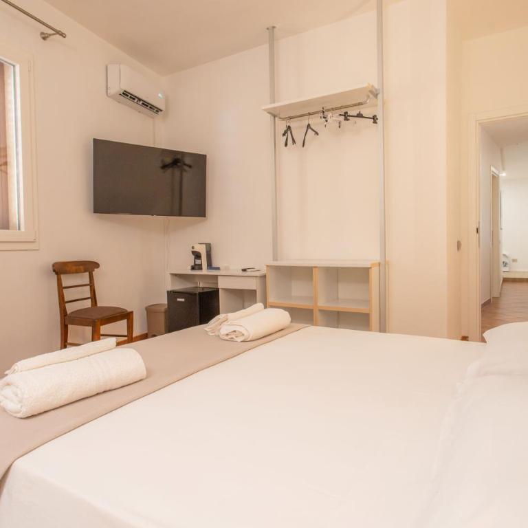 Porto Vecchio Rooms - Camera Matrimoniale con Bagno Privato - 4
