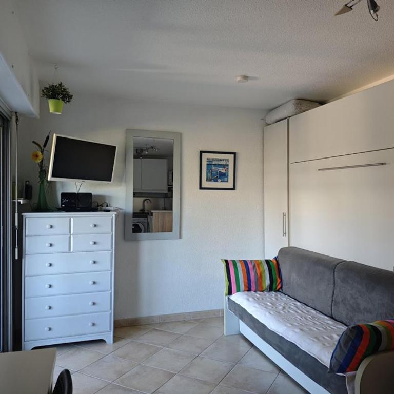 Studio en bord de mer avec WiFi et Parking privé - FR-1-803-50 - Estudio - 1