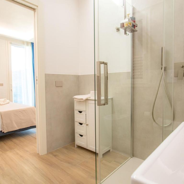 Porto Vecchio Rooms - Camera Matrimoniale con Balcone e Vista Mare - 6
