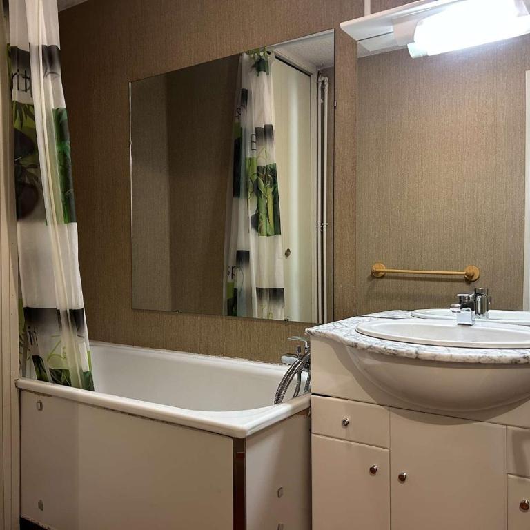 Appartement cosy pour 6 pers à Montgenèvre, 2 balcons, proche Chalmettes ! - FR-1-330D-87 - Appartement (6 Adultes) - 5