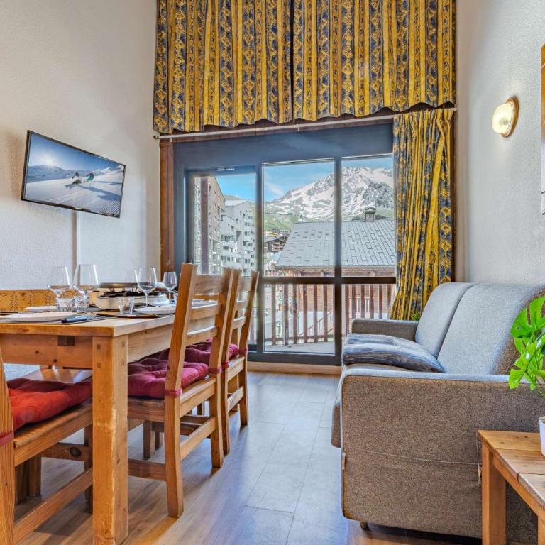 Cozy Duplex with Balcony, Parking & Mountain View - Résidence Le Silveralp - Appartement en Duplex - 2