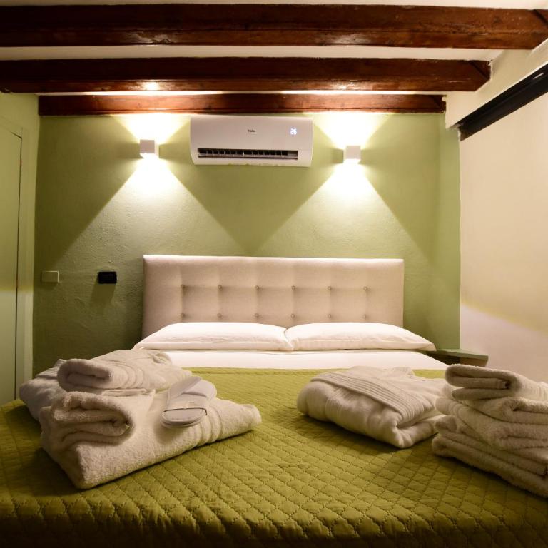Luxury Cernaia Home alloggio di charme nel Centro Storico - Two-Bedroom Deluxe Apartment - 4