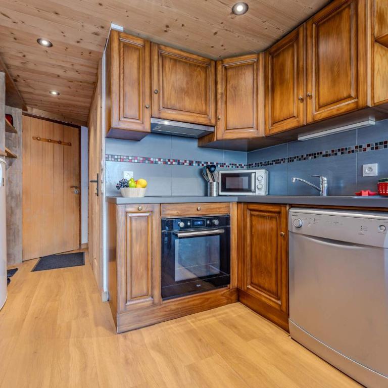 Cozy Duplex with Balcony, Parking & Mountain View - Résidence Le Silveralp - Appartement en Duplex - 5