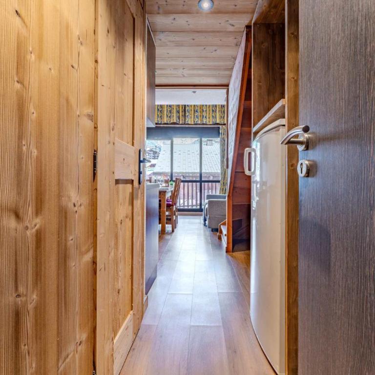 Cozy Duplex with Balcony, Parking & Mountain View - Résidence Le Silveralp - Appartement en Duplex - 9