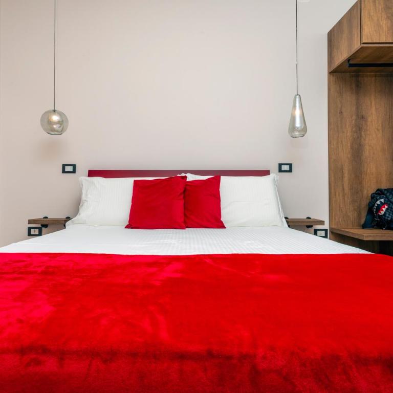 Luxury Fire Home - Catania - King Room with Spa Bath - 28