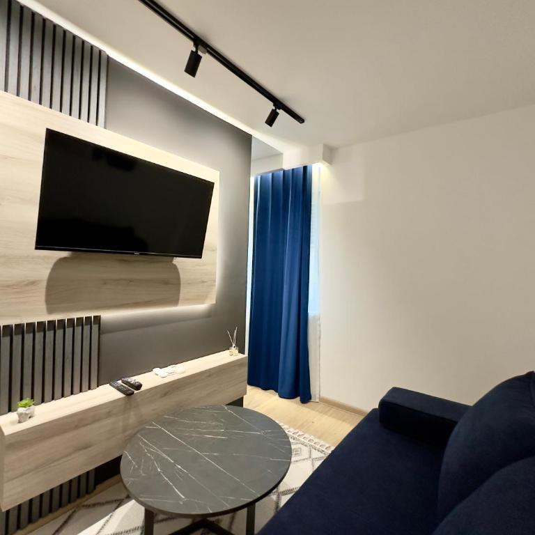 Lux Apartments NK - Old Town - Studio Apartment with King Bed - 1