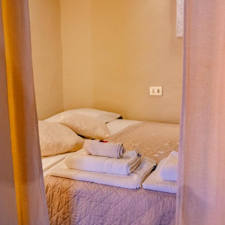 Borgo Allegri Apartment - One-Bedroom Apartment - 3