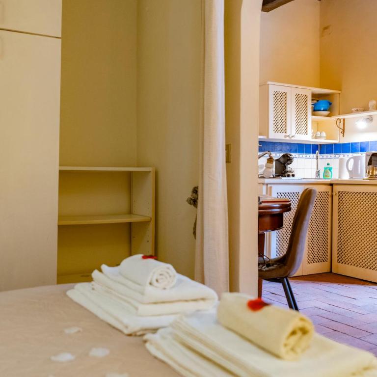 Borgo Allegri Apartment - One-Bedroom Apartment - 14
