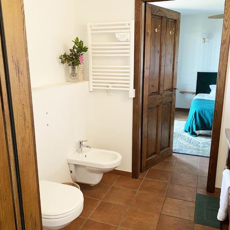 Villa Hau'Oli, 4 chambres, spacieuse, piscine privée, grand jardin fleuri vue golf et 8min à pied de la plage - Villa - 37