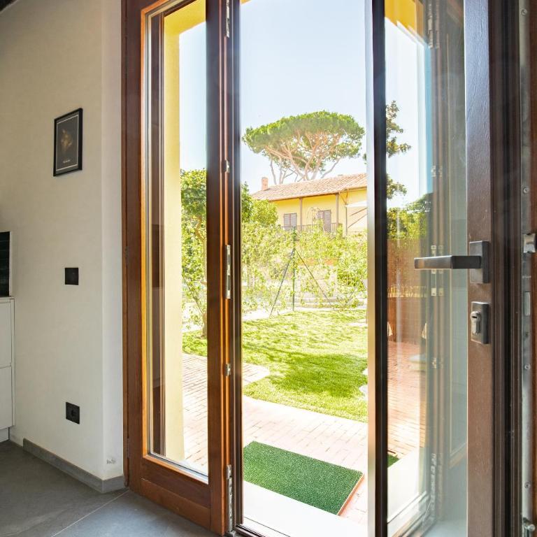 Exclusive property with garden and parking, Deluxe Stay in Viareggio - Vacation Home - 82