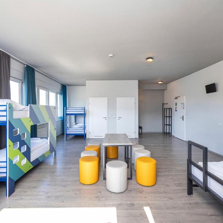 a&o Graz Hauptbahnhof - Bett im 8-Bett-Schlafsaal - 8