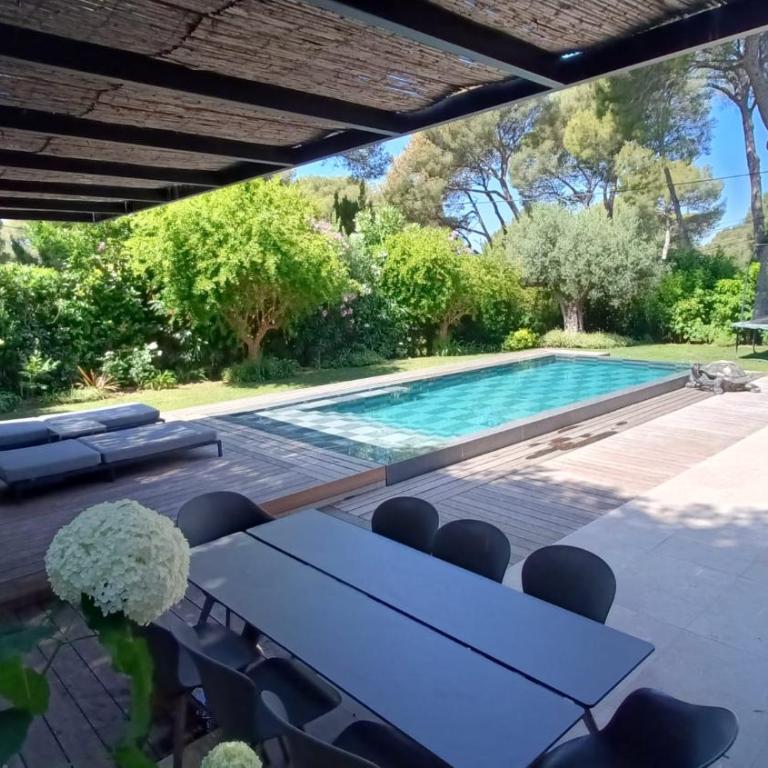 Superbe villa contemporaine à Saint-Raphaël à 200 m de la mer - Villa mit privatem Pool - 25