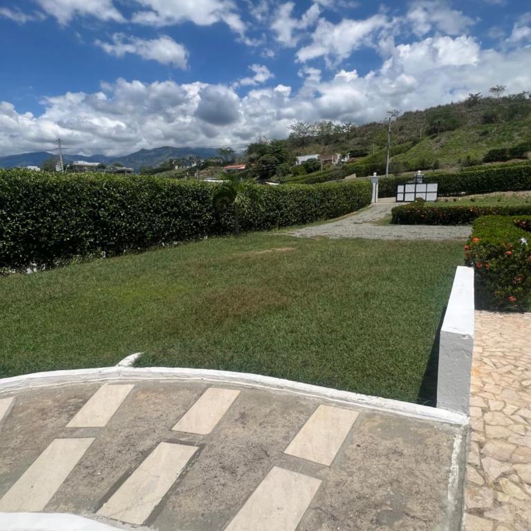 La Isabella - Five-Bedroom House - 9