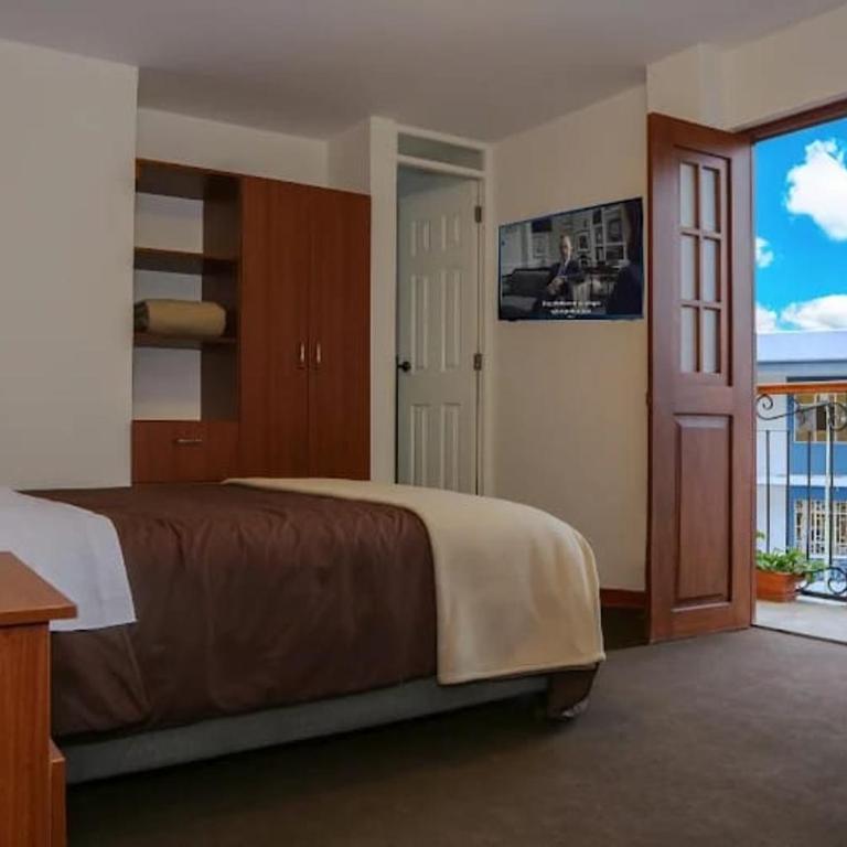 Real Marquez - Double Room - 9