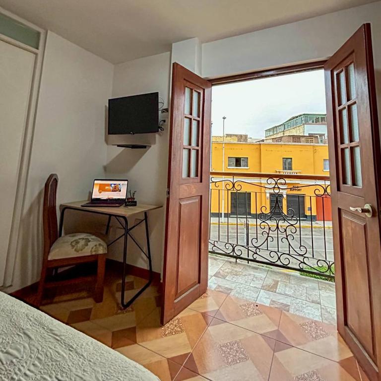 Real Marquez - Double Room - 7