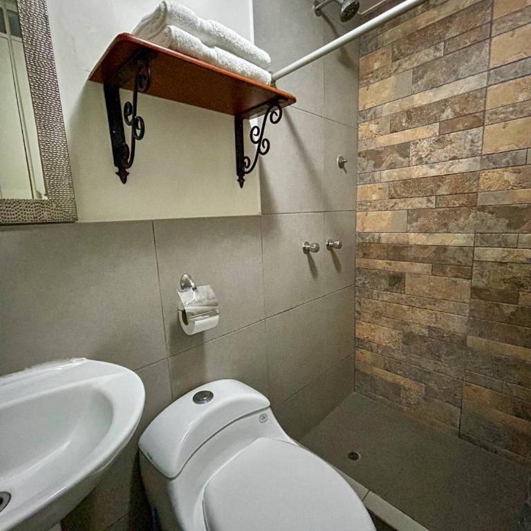 Real Marquez - Double Room - 6