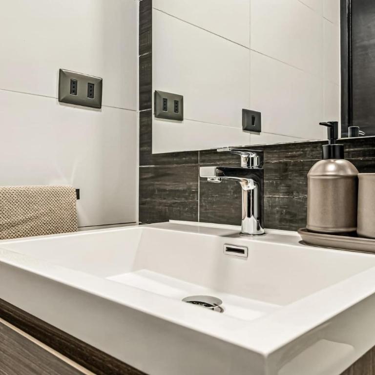 Comodo depto en barrio Yungay con AC - Apartment - 10
