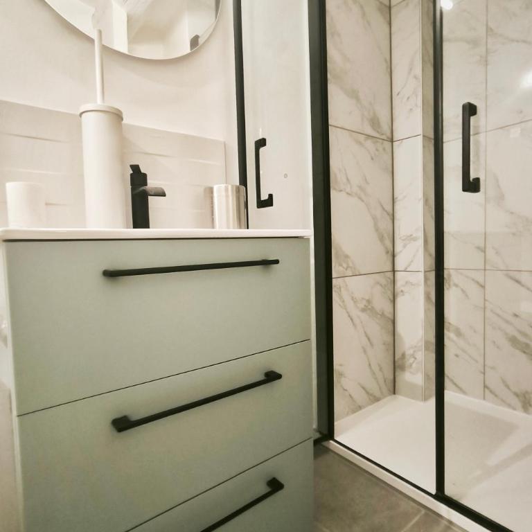 Studio avec clim et wifi au centre d'Aix 1er étage - Apartamento de 1 dormitorio - 7