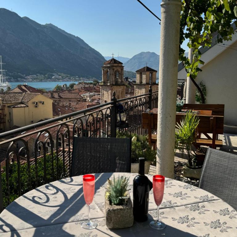 Romantic Escape - Stunning Rooftop Views - Old Town - One-Bedroom Apartment - 41