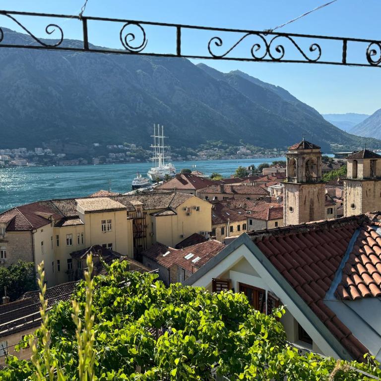 Romantic Escape - Stunning Rooftop Views - Old Town - One-Bedroom Apartment - 39
